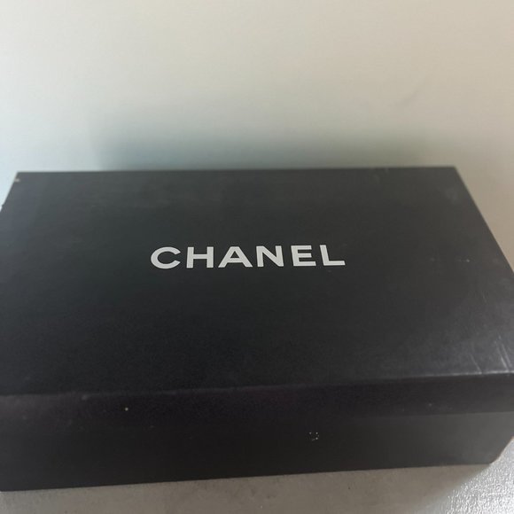 Chanel T Strap Tweed Heels - Picture 6 of 6